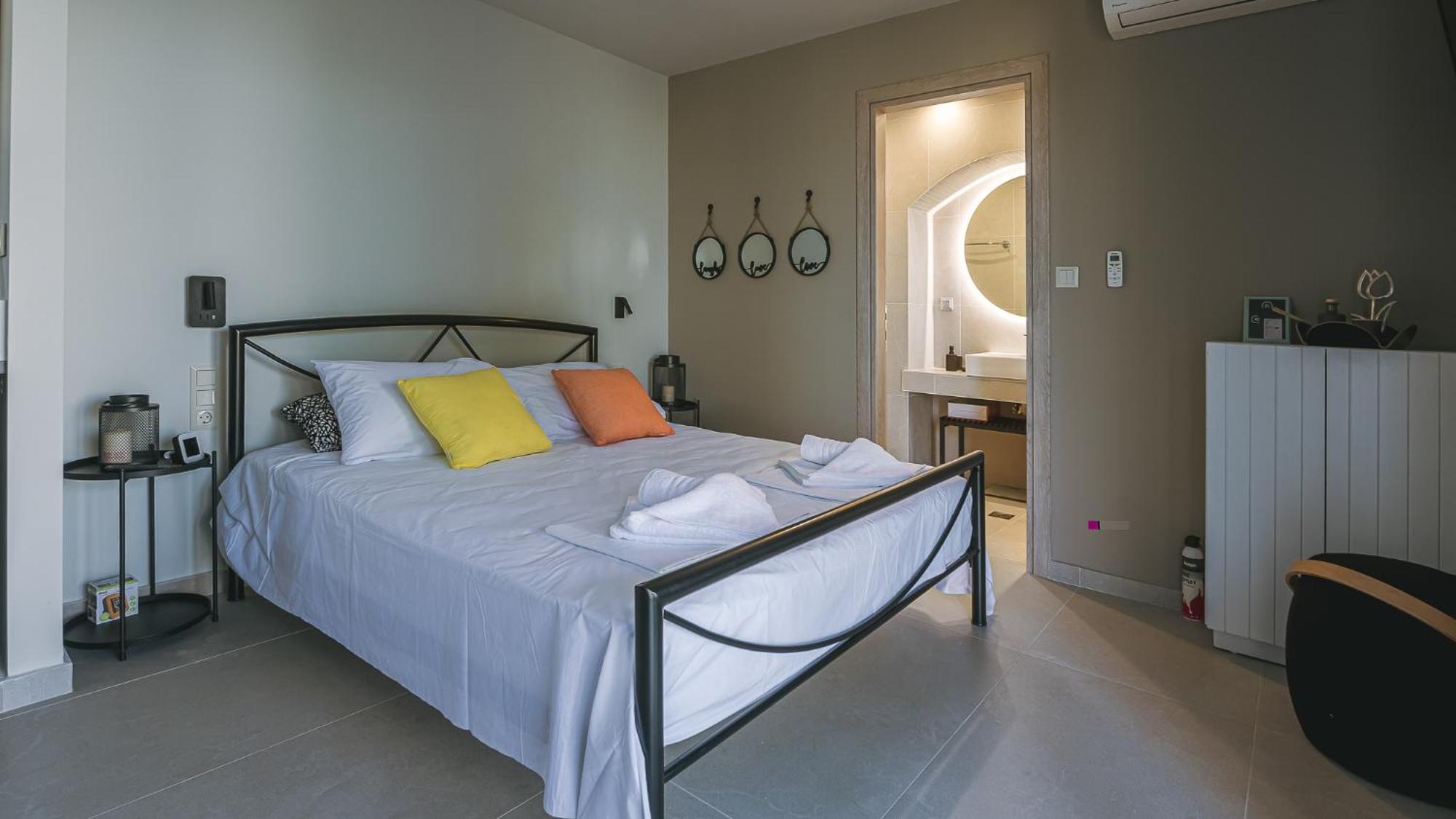 Electra Beachfront Suites, Nea Irakleia Exterior foto