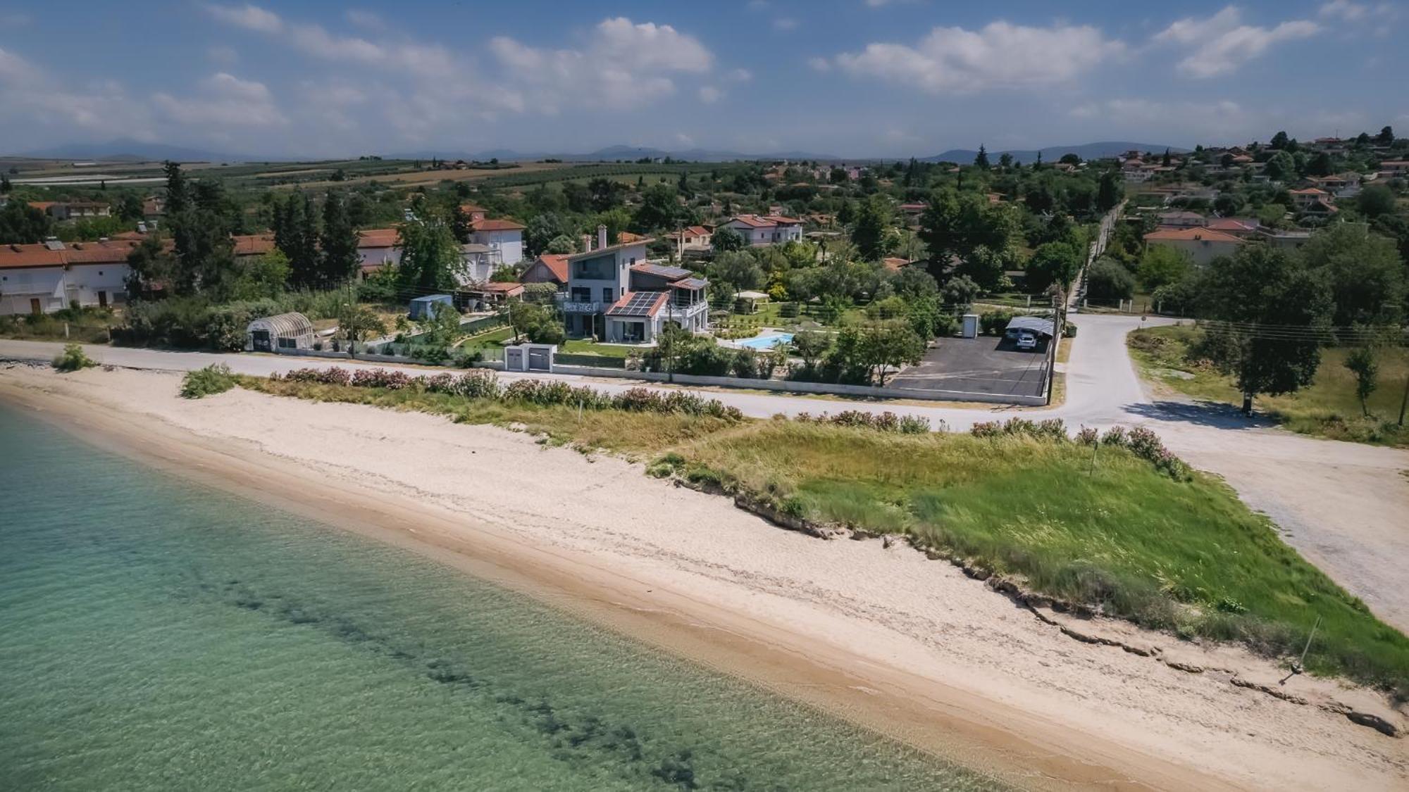 Electra Beachfront Suites, Nea Irakleia Exterior foto